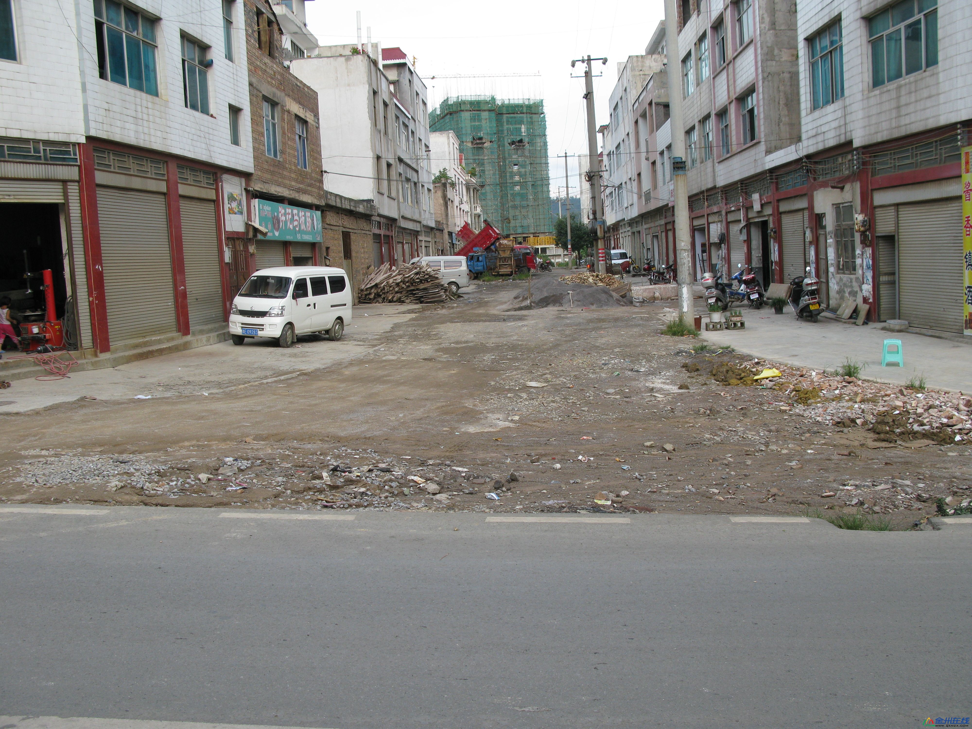 Ƭ 003.jpg