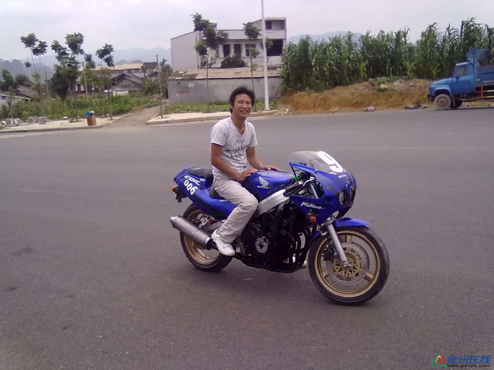 20100730153.jpg