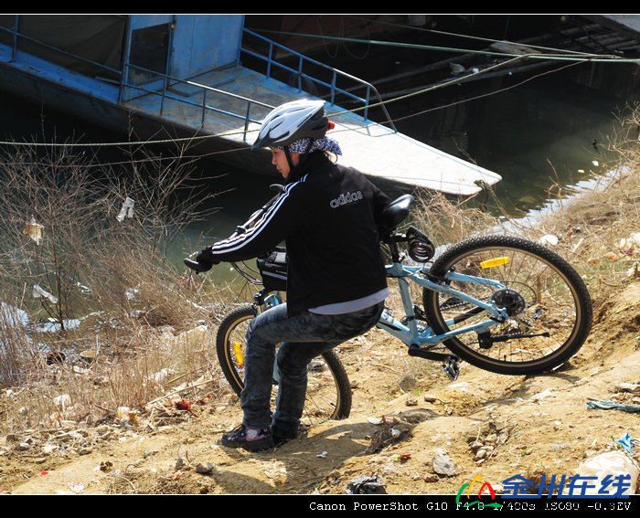Ƭ 076.jpg