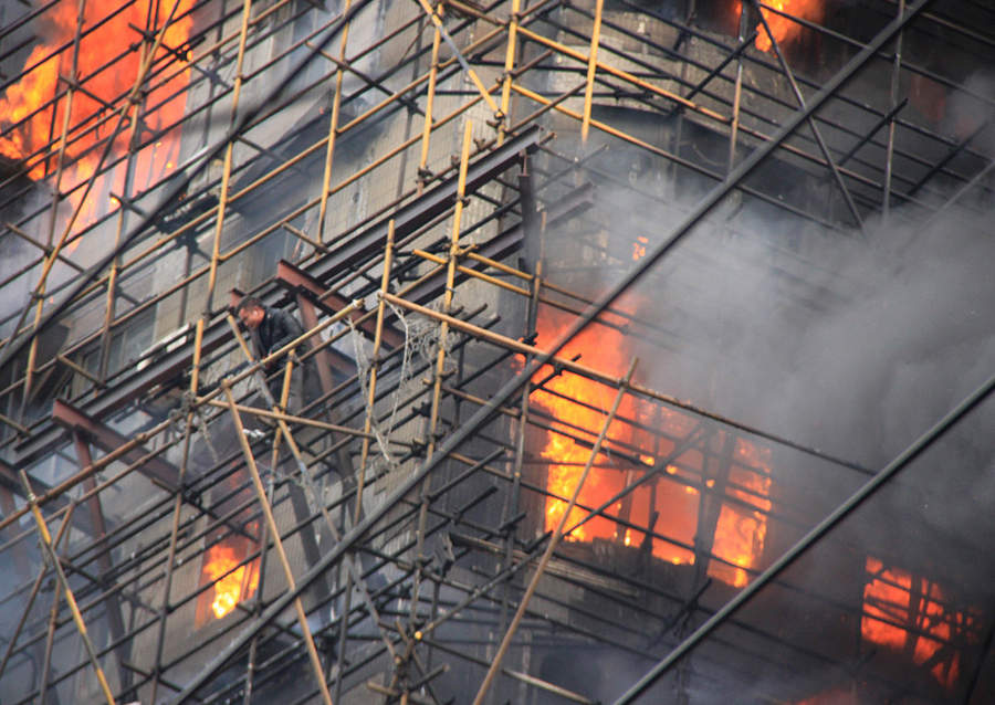 上海东方明珠塔火灾图片