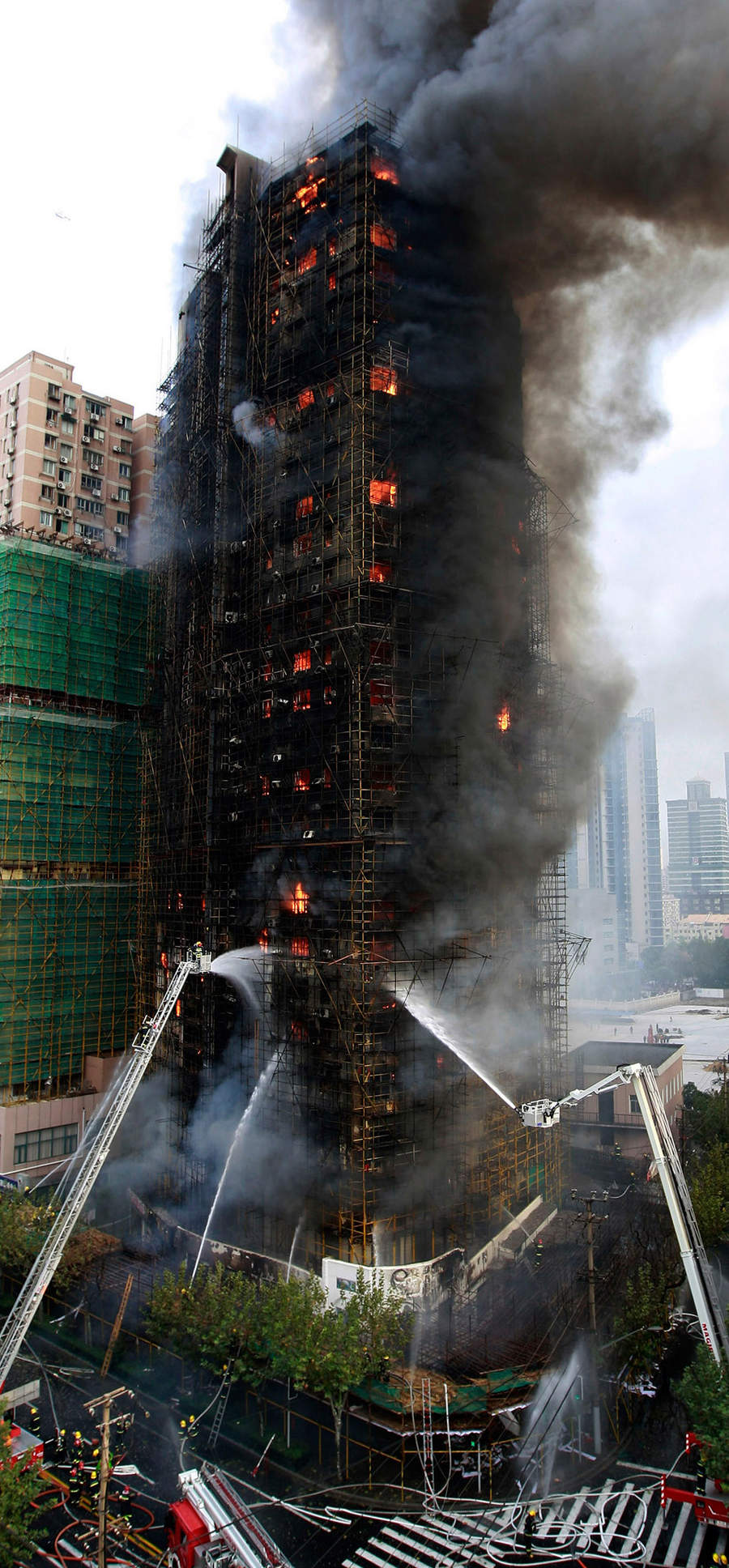 国外记者高清镜头下的上海大火