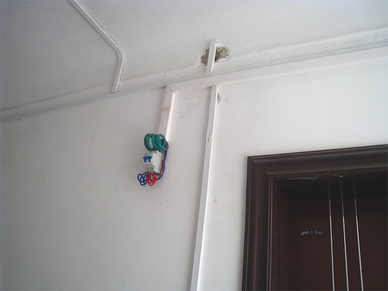 02.jpg