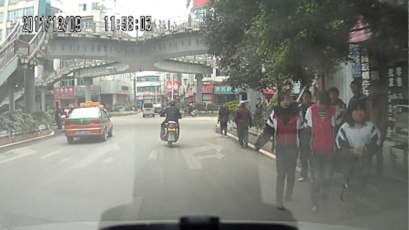 (AMBA0002.MOV)[00.03.24.410].jpg