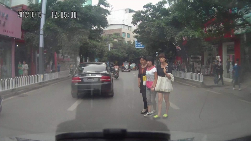 212557id8q2f4td4hhm42i_jpg_thumb.jpg