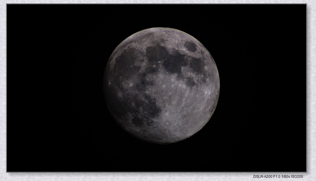moon002.jpg