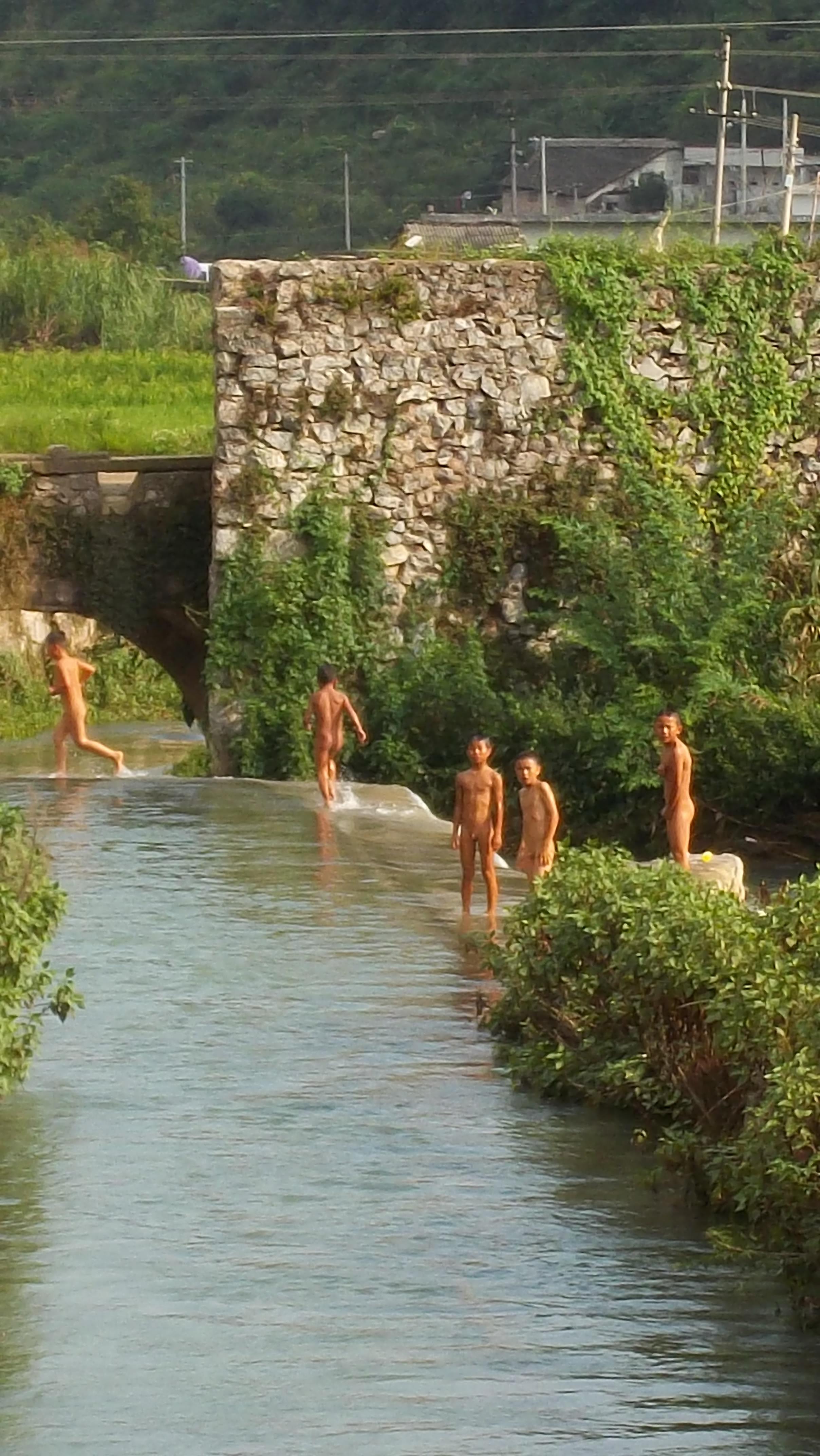 -2ͯӾľҸ԰С2013921644(2416x4288).jpg