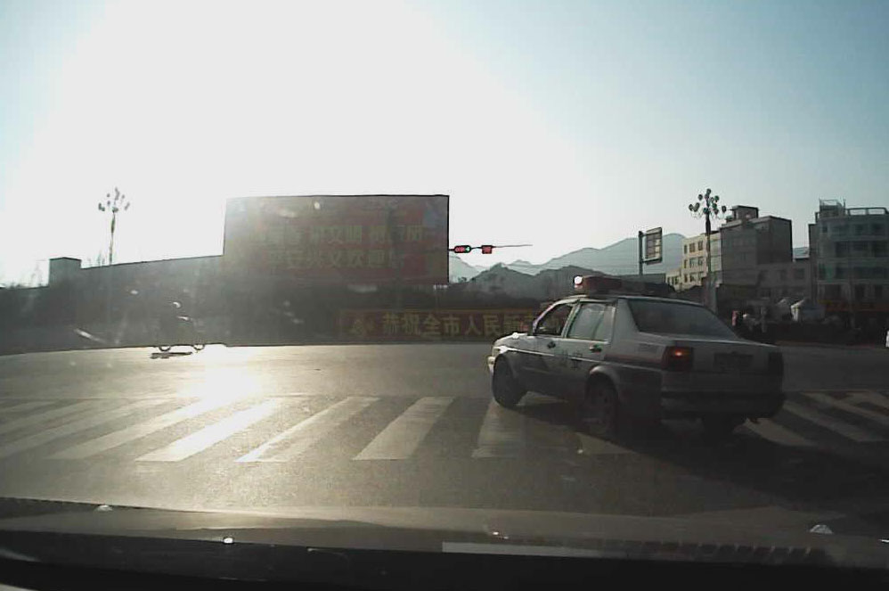 02.jpg