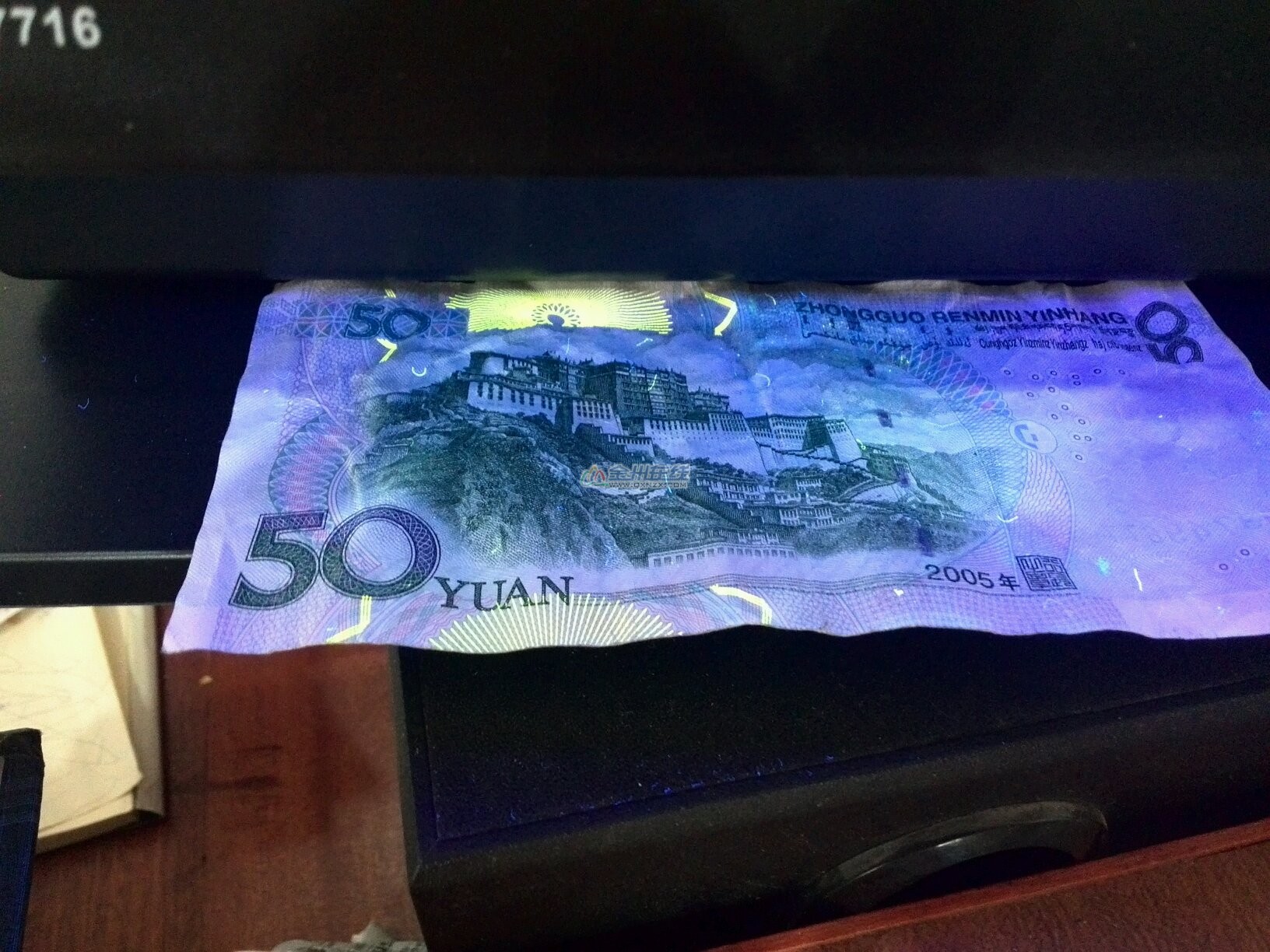 2000 (1).jpg