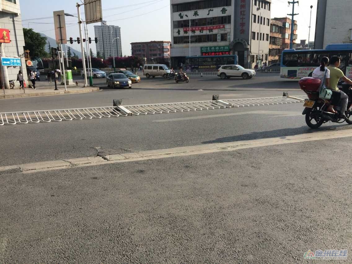 01.jpg