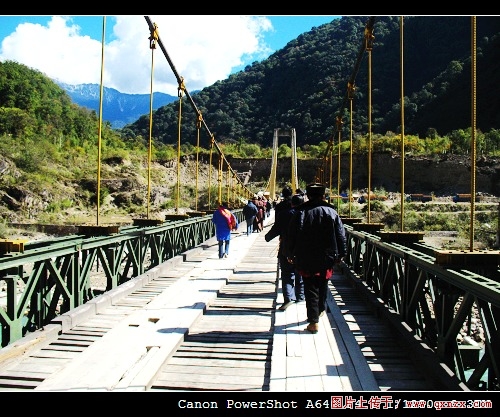 Ƭ 025.jpg