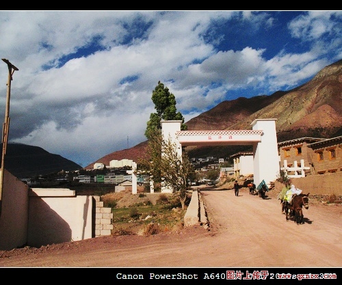 Ƭ 050.jpg