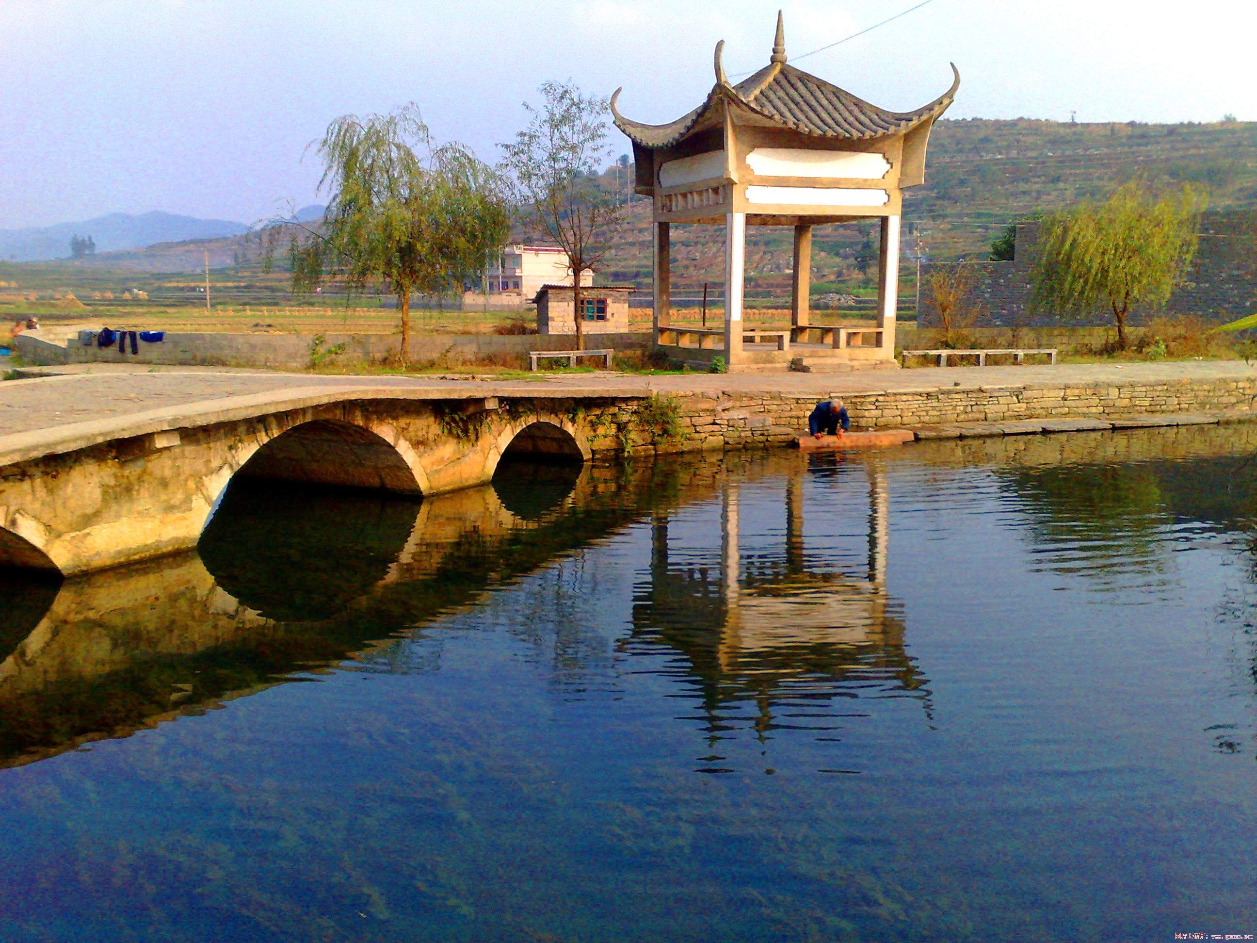 20081018673A.jpg