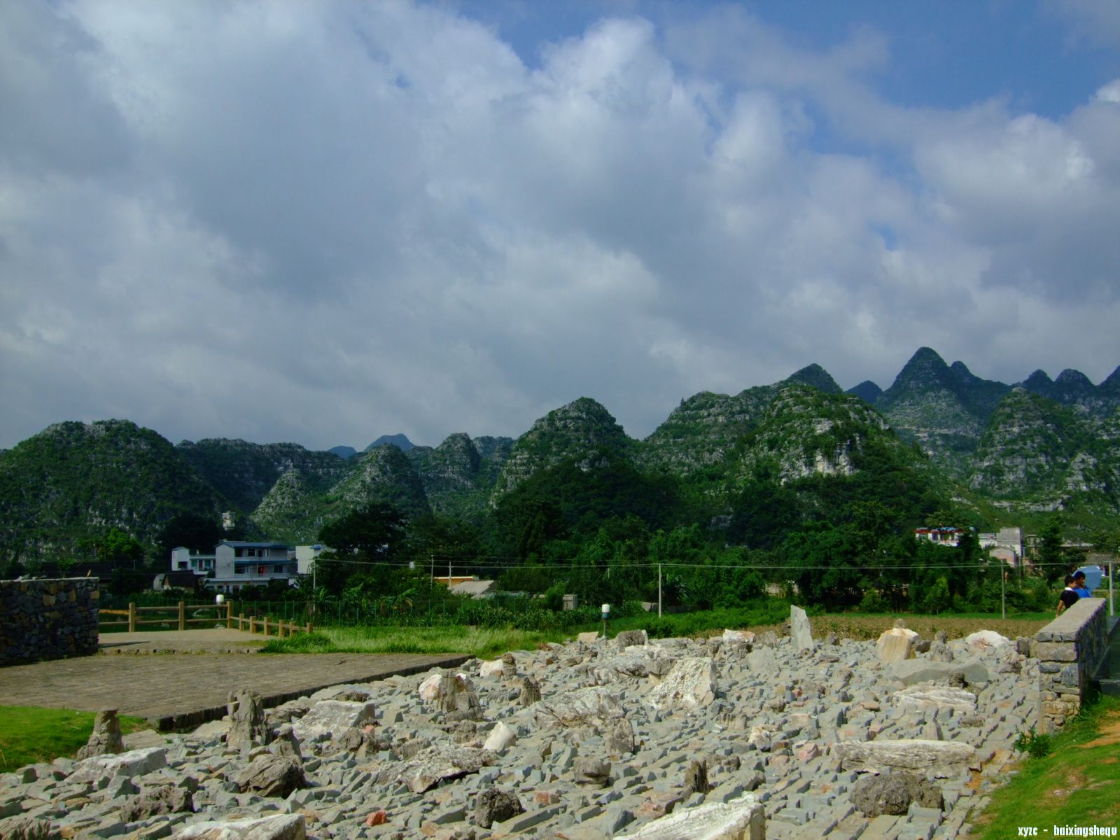 Ƭ 055.jpg